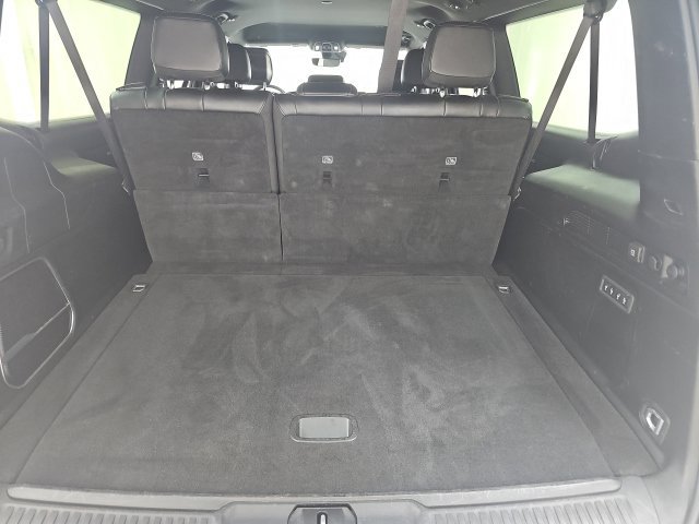 Used 2024 Jeep Wagoneer L Series II w/ Flexible Seating Group AWD/4WD image 18