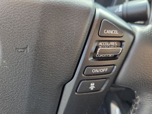 Used 2024 Nissan Frontier SV w/ SV Convenience Package RWD image 36