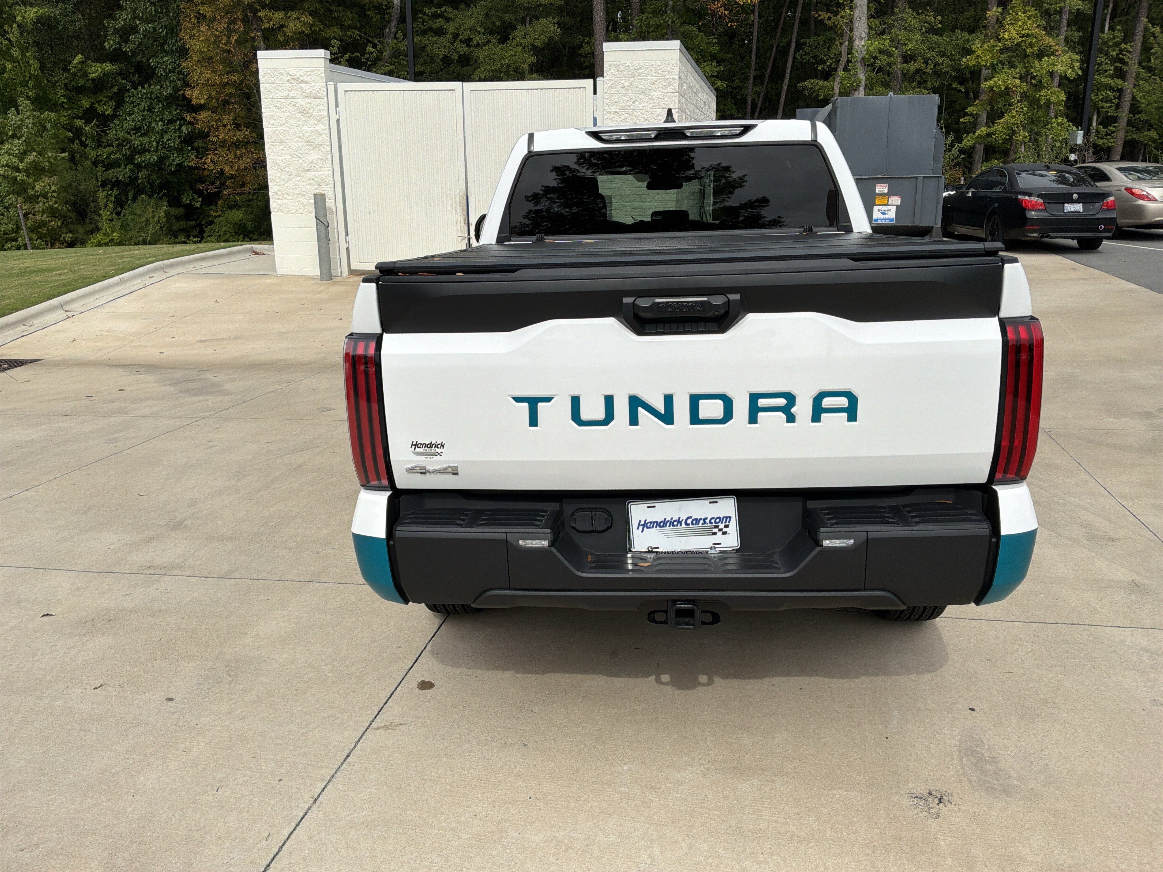 Used 2025 Toyota Tundra SR5 AWD/4WD image 9