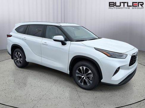 New 2026 Toyota Highlander XLE AWD/4WD image 8
