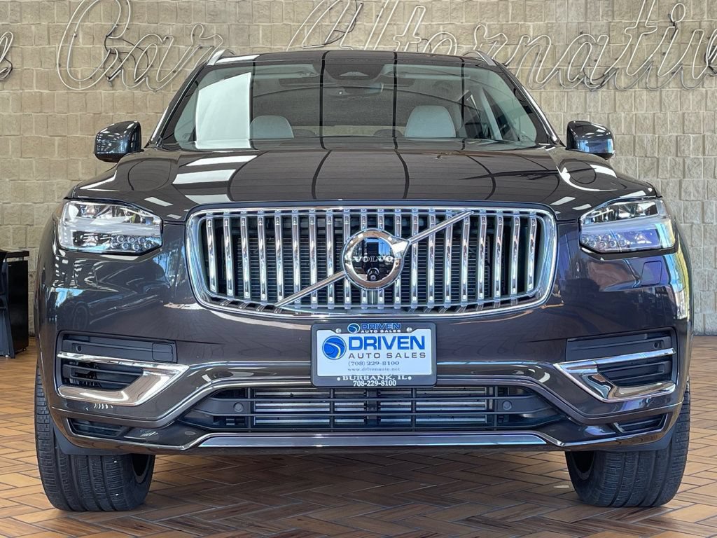 Used 2025 Volvo XC90 T8 Ultra AWD/4WD image 3