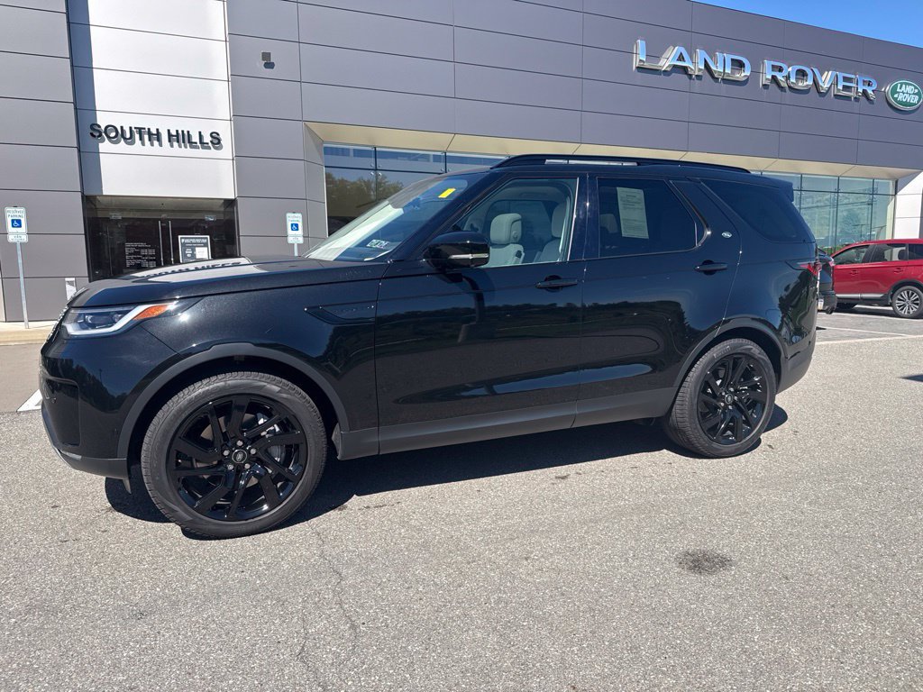 Certified 2025 Land Rover Discovery S AWD/4WD image 1