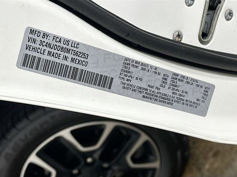 Used 2021 Jeep Compass Trailhawk w/ Convenience Group image 12