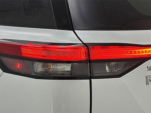 Certified 2025 Nissan Pathfinder Platinum w/ Cargo Package image 23