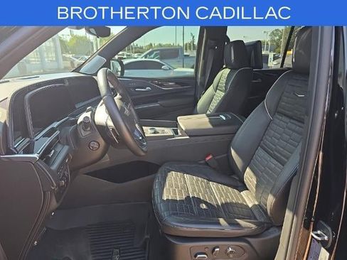 Used 2024 Cadillac Escalade V w/ LPO, ONYX Package AWD/4WD image 12