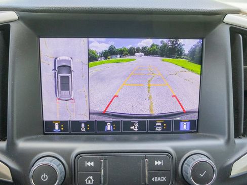 Used 2024 GMC Terrain Denali w/ Denali Premium Package AWD/4WD image 21