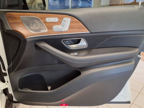 Used 2025 Mercedes-Benz GLE 350 4MATIC image 12