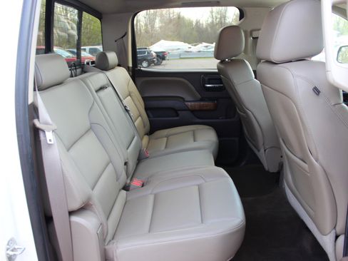 Used 2015 GMC Sierra 1500 SLT w/ SLT Preferred Package AWD/4WD image 39