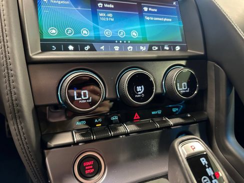 Used 2022 Jaguar F-TYPE Convertible RWD image 38