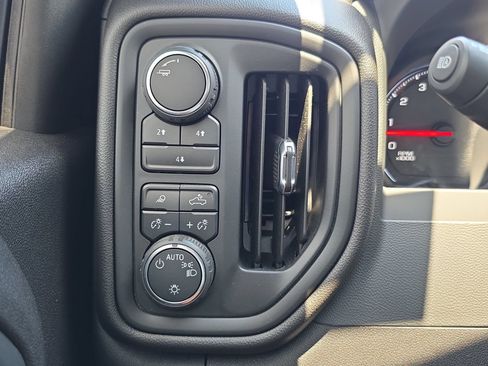 Used 2024 Chevrolet Silverado 2500 Custom w/ Custom Convenience Package AWD/4WD image 24