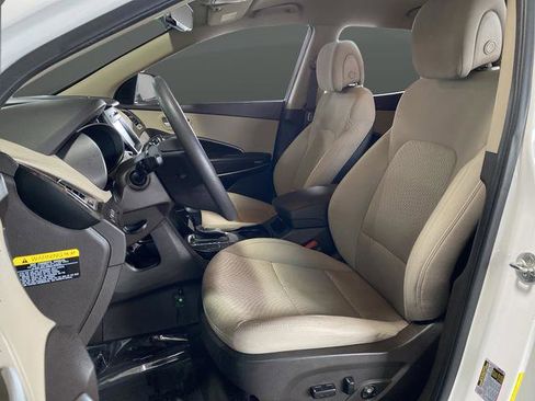 Used 2017 Hyundai Santa Fe Sport image 4