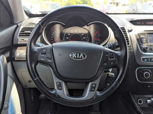 Used 2015 Kia Sorento LX AWD/4WD image 15