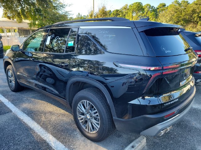 Used 2026 Chevrolet Traverse LT w/ Driver Confidence Package FWD image 4
