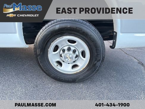 Certified 2022 Chevrolet Express 3500 Extended w/ Driver Convenience Package RWD image 9