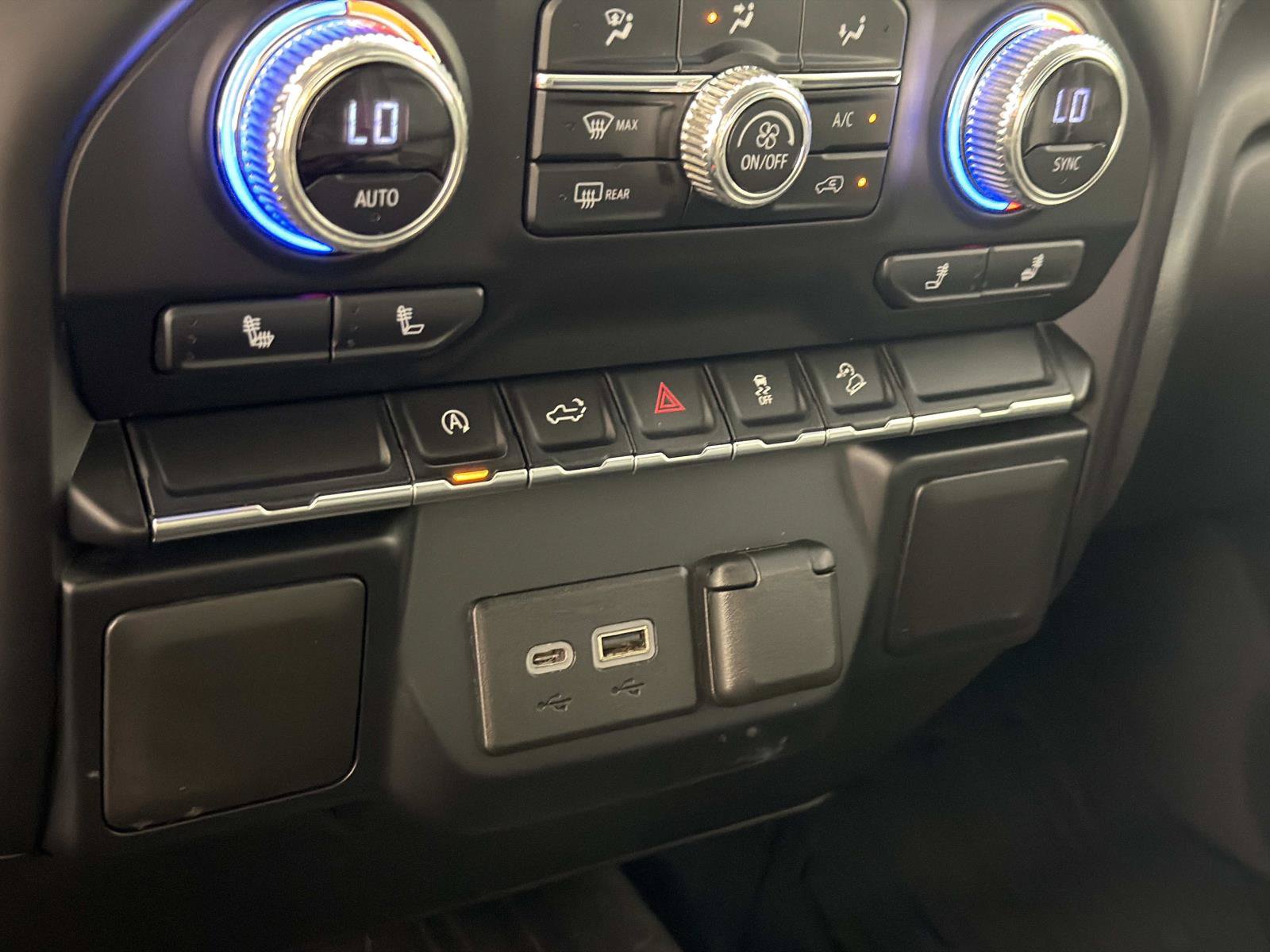 Used 2021 GMC Sierra 1500 Elevation w/ X31 Off-Road Package AWD/4WD image 24