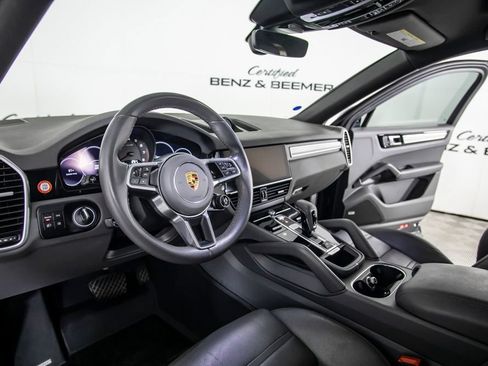 Used 2023 Porsche Cayenne Coupe AWD/4WD image 20