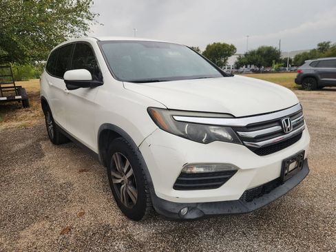 Used 2018 Honda Pilot EX image 1