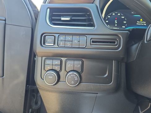 Used 2023 Chevrolet Tahoe Z71 image 25