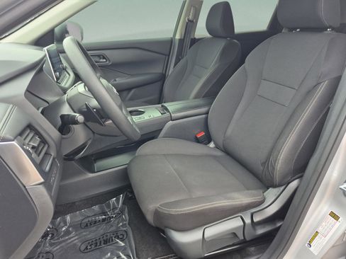 Certified 2025 Nissan Rogue S FWD image 20