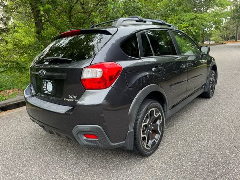 Used 2014 Subaru Crosstrek 2.0i Premium w/ Moonroof Package AWD/4WD image 3