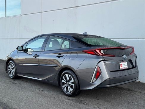Certified 2017 Toyota Prius Prime Advanced image 5