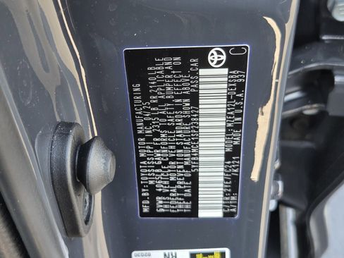 Used 2025 Toyota Corolla FX w/ Convenience Package FWD image 30