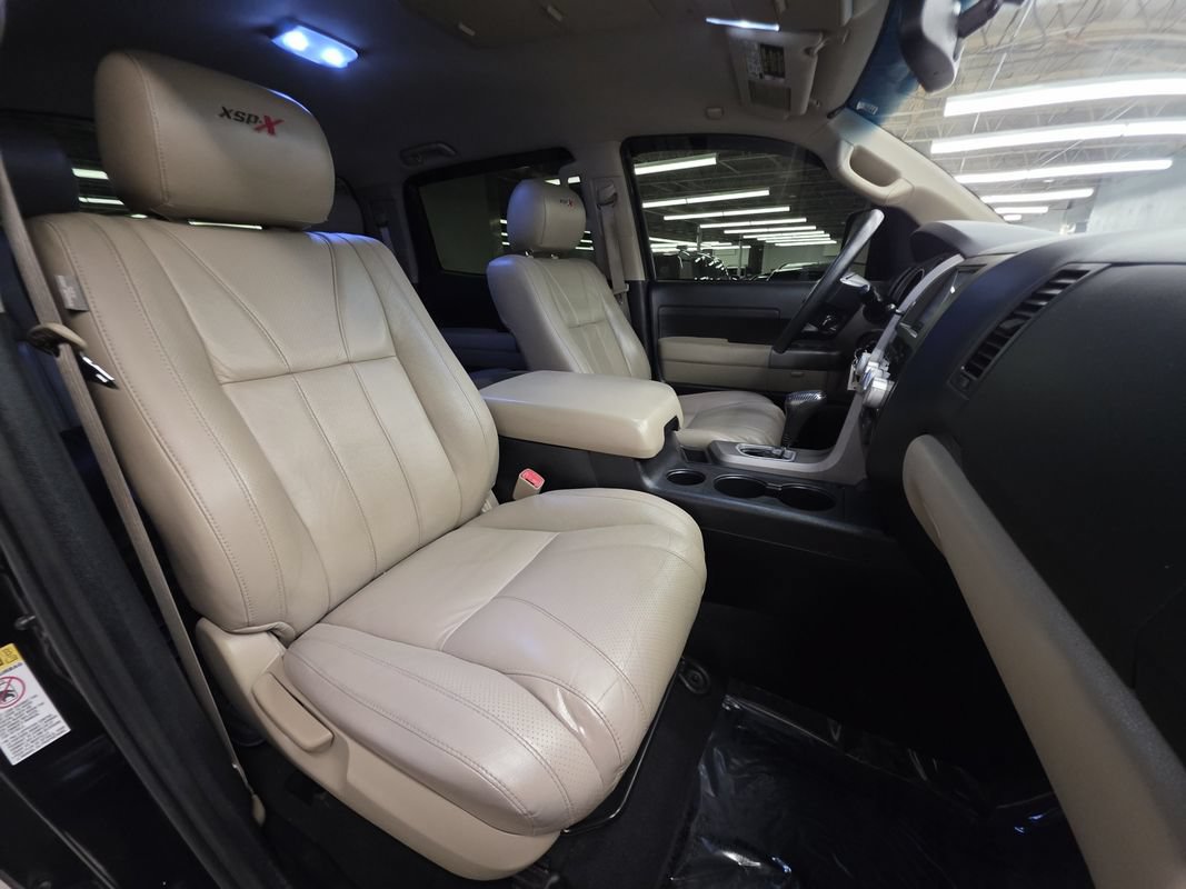 Used 2012 Toyota Tundra 4x4 CrewMax w/ SR5 Pkg image 28