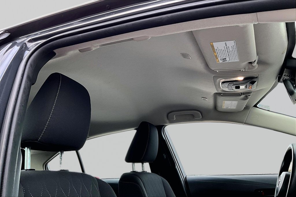Used 2025 Toyota Corolla LE w/ Convenience Package FWD image 30