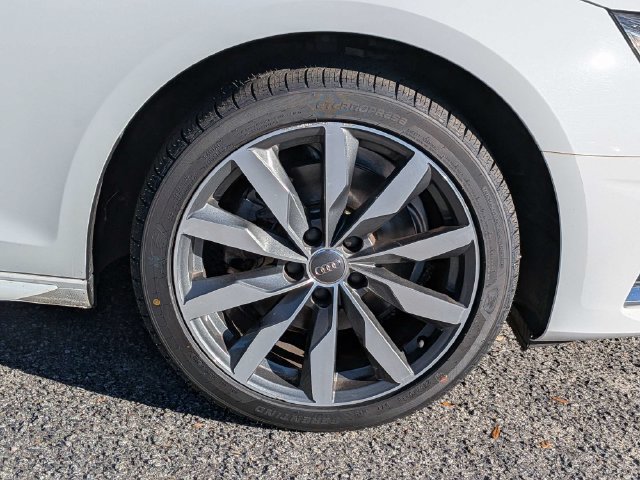 Used 2020 Audi A4 2.0T Premium w/ Convenience Package FWD image 11
