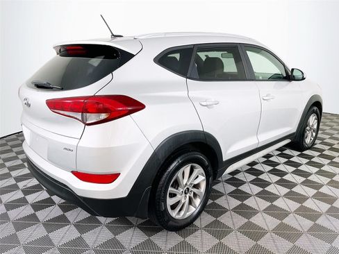 Used 2017 Hyundai Tucson SE w/ SE Popular Package 02 AWD/4WD image 9