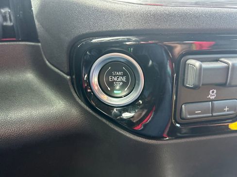 Certified 2024 GMC Sierra 1500 Elevation w/ Elevation Premium Package image 28