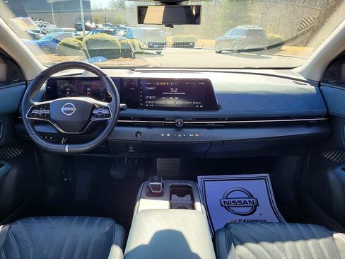 Used 2024 Nissan Ariya AWD image 16