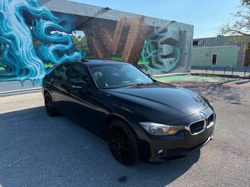 Used 2015 BMW 320i xDrive Sedan AWD/4WD image 3