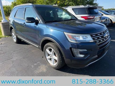 Used 2017 Ford Explorer XLT AWD/4WD image 9