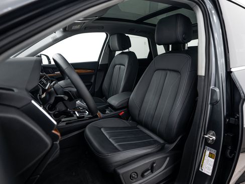 Certified 2023 Audi Q5 2.0T Premium Plus w/ Premium Plus Package AWD/4WD image 18