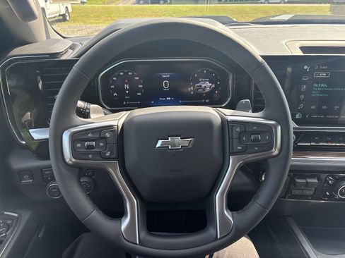 New 2026 Chevrolet Silverado 1500 LT Trail Boss w/ LT Trail Boss Premium Package AWD/4WD image 17