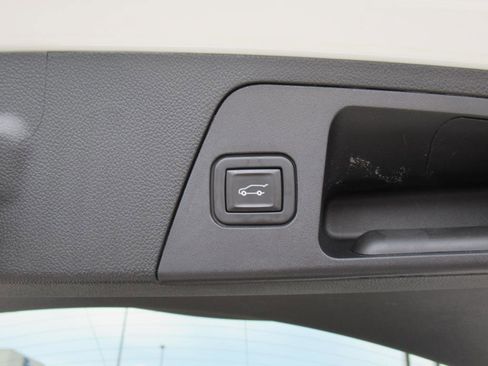 Used 2020 Buick Envision Essence w/ Experience Buick Package image 30