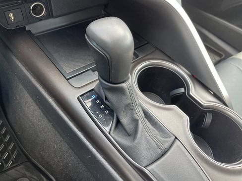 Used 2024 Toyota Camry SE FWD image 22