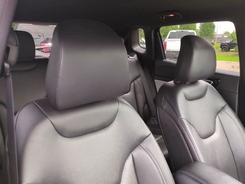 Used 2025 Jeep Compass Limited AWD/4WD image 7