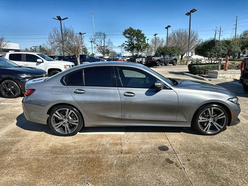 Used 2023 BMW 330i Sedan w/ Driving Assistance Package image 10