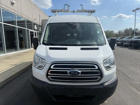 Used 2019 Ford Transit 150 XLT RWD image 3