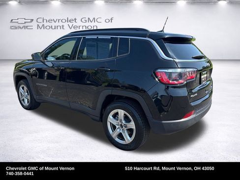 Used 2024 Jeep Compass Latitude AWD/4WD image 3