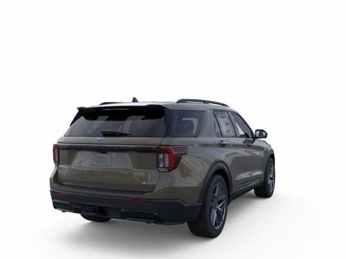 New 2026 Ford Explorer ST-Line w/ ST-Line Street Pack image 8