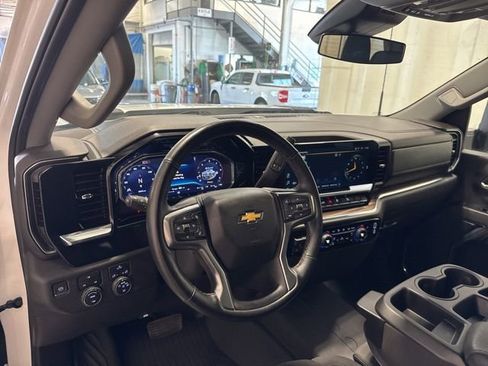 Used 2024 Chevrolet Silverado 2500 LT w/ Convenience Package AWD/4WD image 21