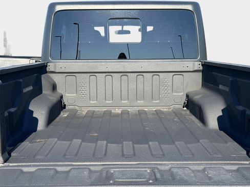 Used 2020 Jeep Gladiator Sport w/ Quick Order Package 24S AWD/4WD image 13