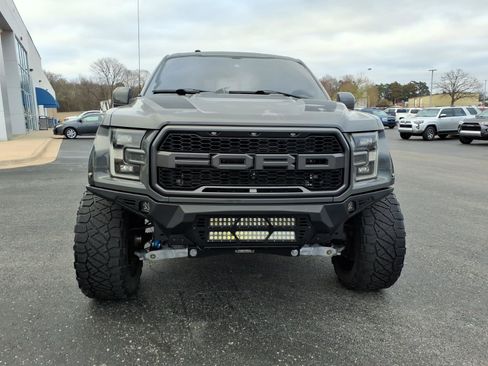 Used 2018 Ford F150 Raptor w/ Equipment Group 802A Luxury image 2