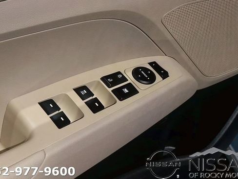 Used 2019 Hyundai Elantra SE image 10