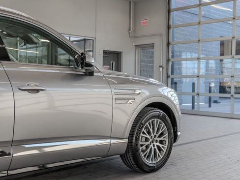 Used 2025 Genesis GV80 2.5T Standard image 29