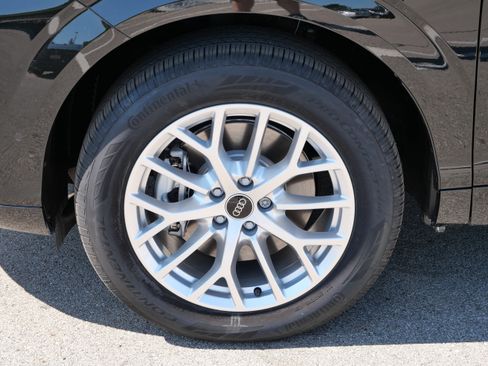 New 2026 Audi Q3 quattro 2.0T AWD/4WD image 4