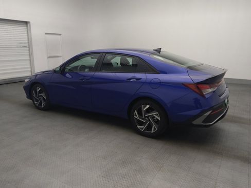 Used 2025 Hyundai Elantra SEL FWD image 3